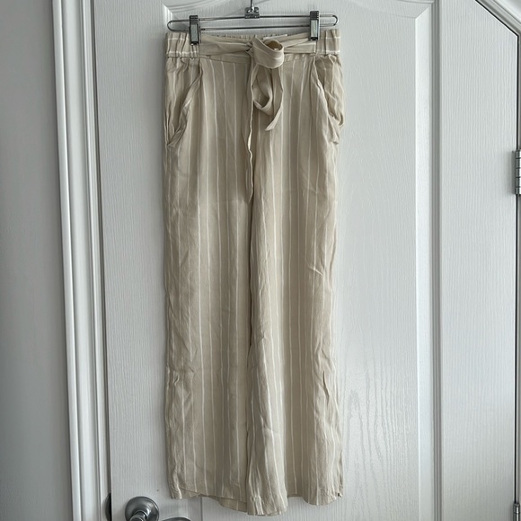 Wilfred Summer Wide Leg Pant trouser airy and light pinestripe. Inseam 22inches - Picture 1 of 7